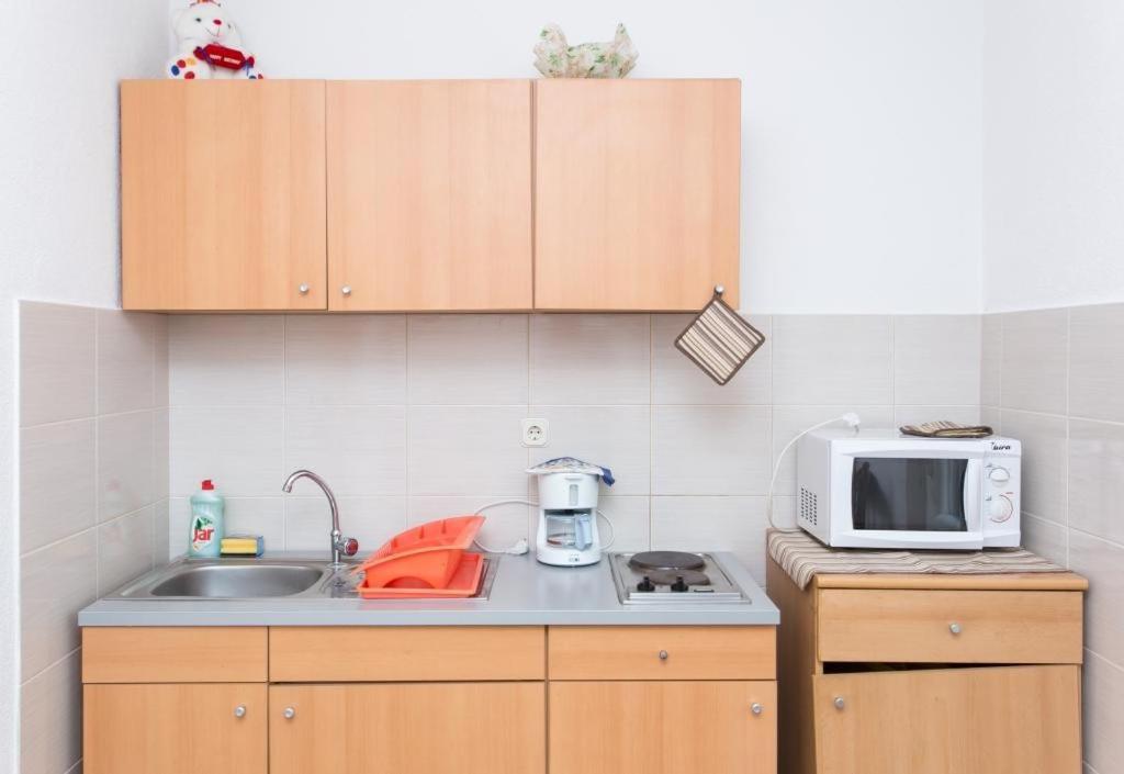 Apartments Anka Трстено Екстер'єр фото